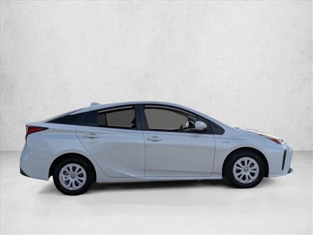Certified 2022 Toyota Prius LE Hatchback