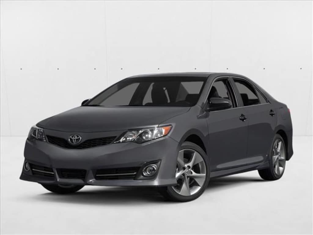 Used 2014 Toyota Camry LE Sedan