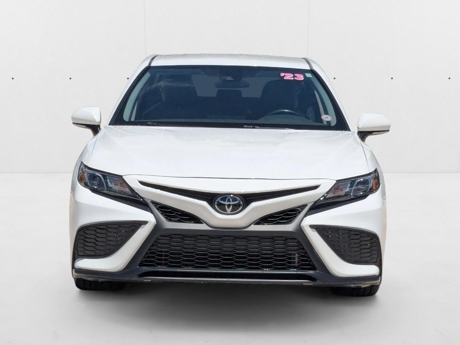 2023 Toyota Camry SE photo 2
