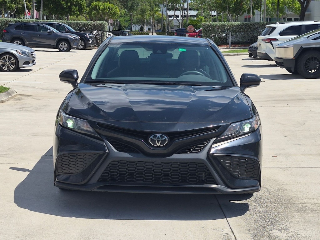 Used 2023 Toyota Camry SE Sedan
