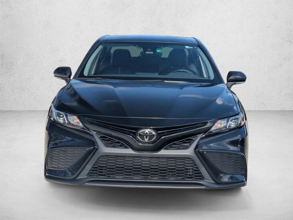 Used 2023 Toyota Camry SE Sedan