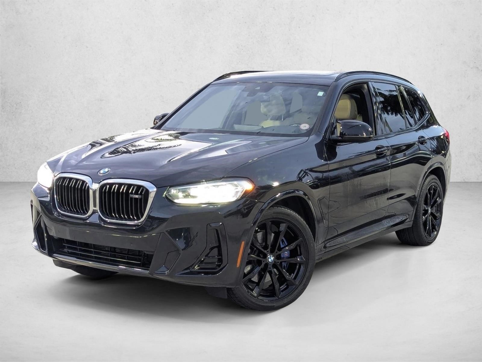 2022 BMW X3 40i's photo