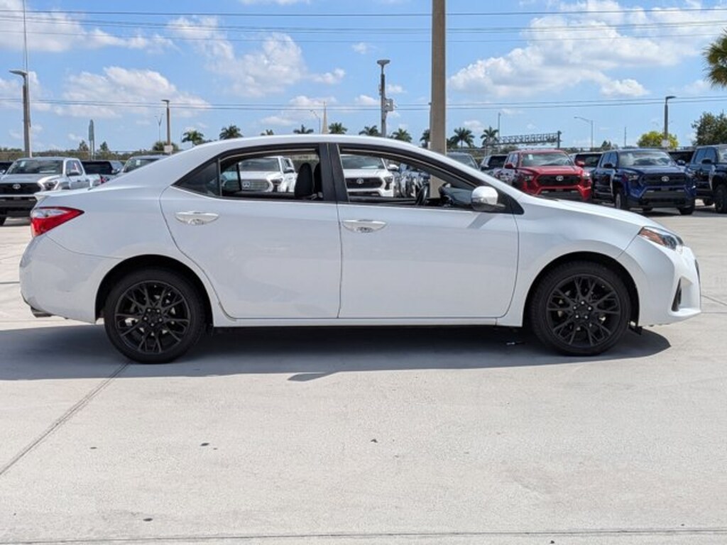 Used 2016 Toyota Corolla S w/Special Edition Pkg Sedan