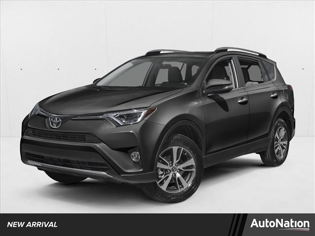 2017 Toyota RAV4 XLE's photo