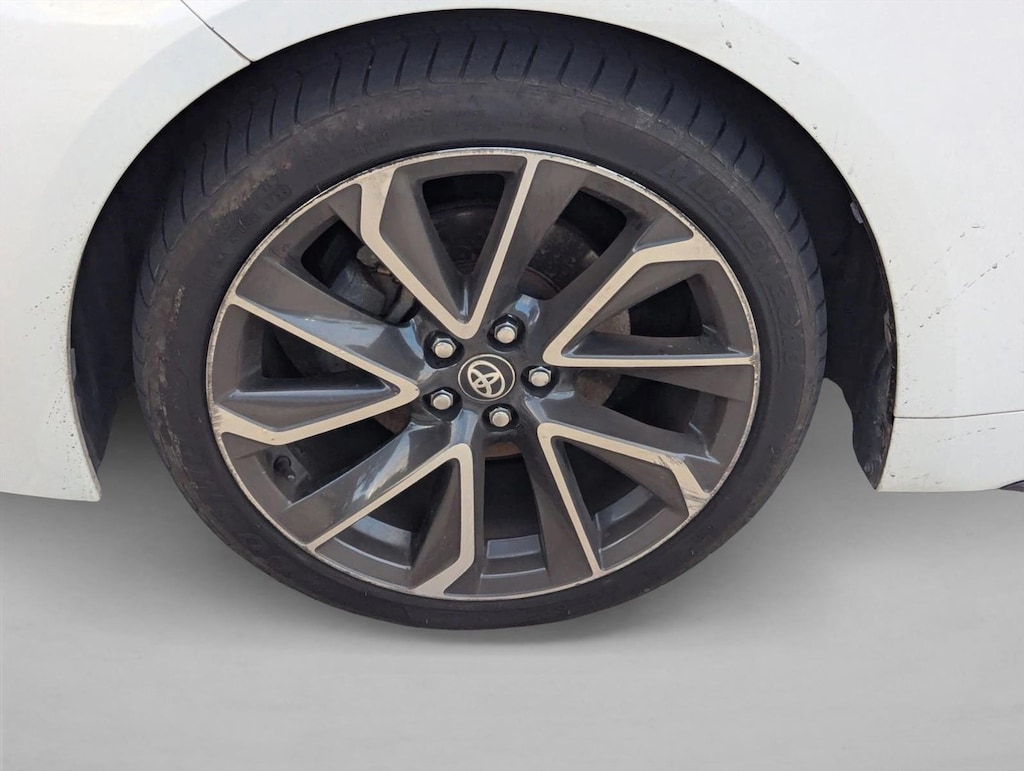 Used 2020 Toyota Corolla SE Sedan