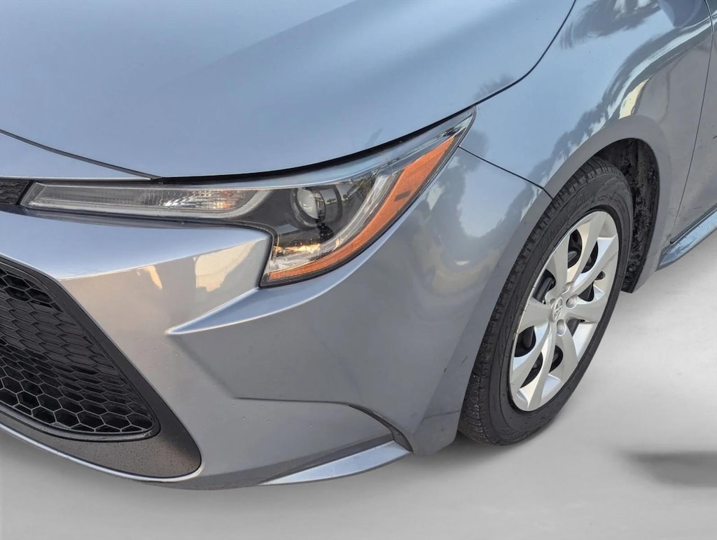 Used 2022 Toyota Corolla LE Sedan