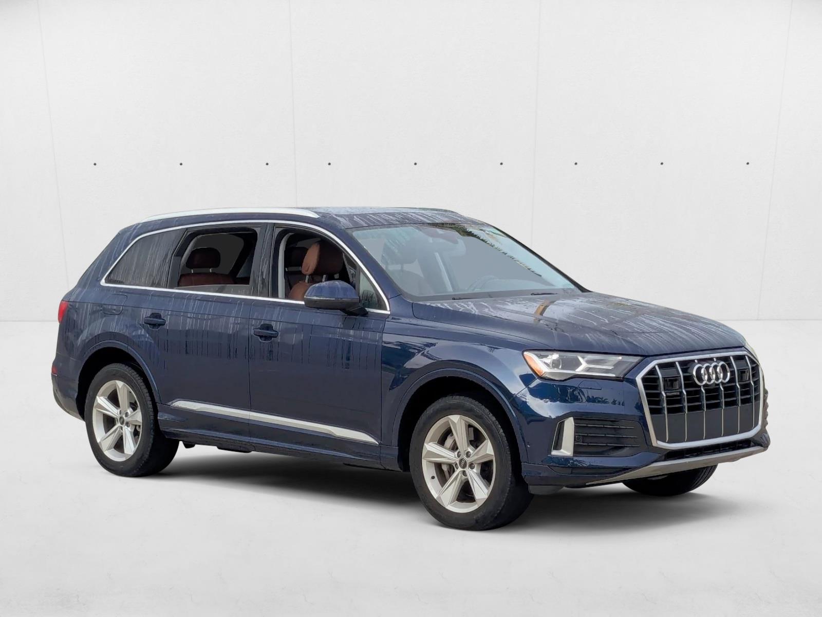 2022 Audi Q7 45 Premium photo 2