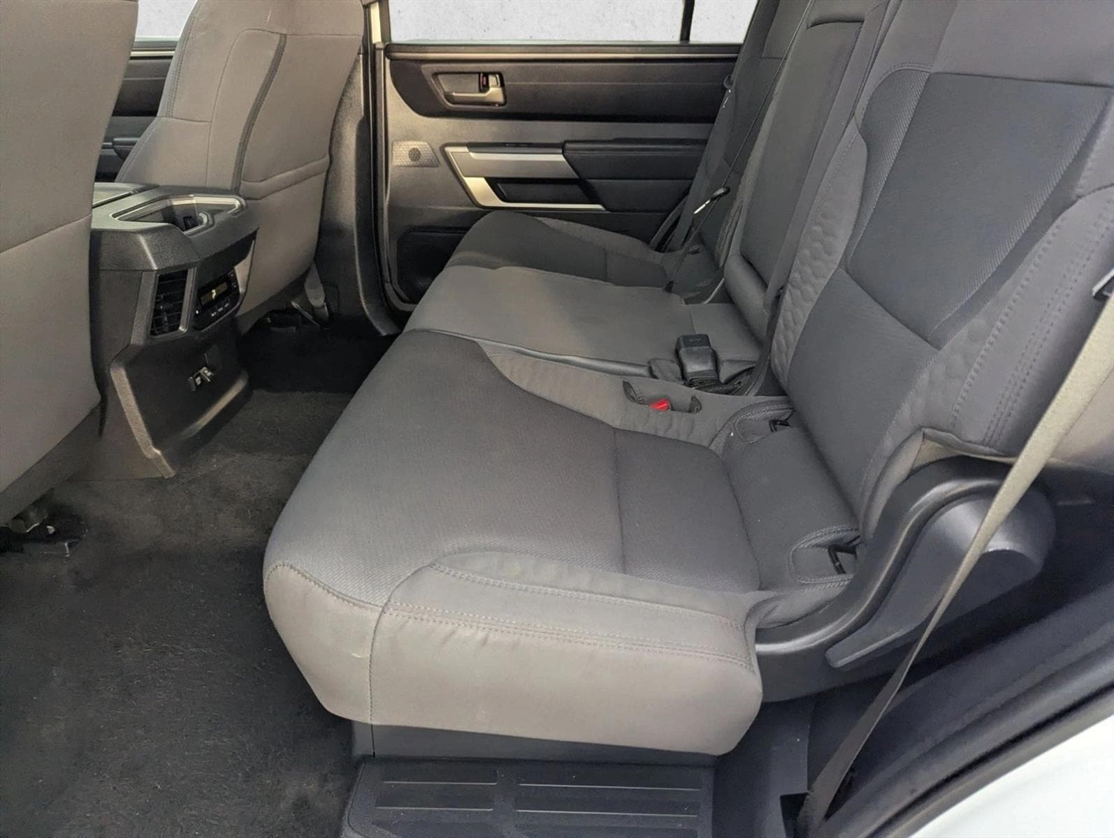 2025 Toyota Sequoia SR5 - Photo 16