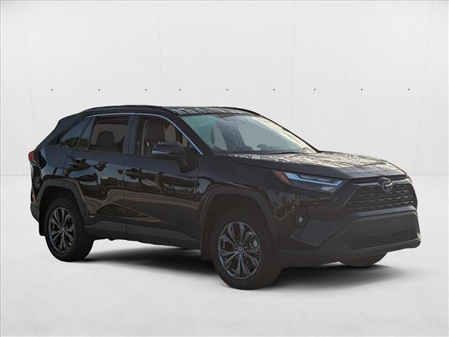 2024 Toyota RAV4 Hybrid XLE Premium photo 3