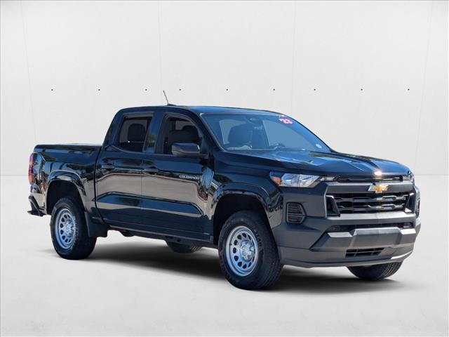 2023 Chevrolet Colorado Work Truck photo 3