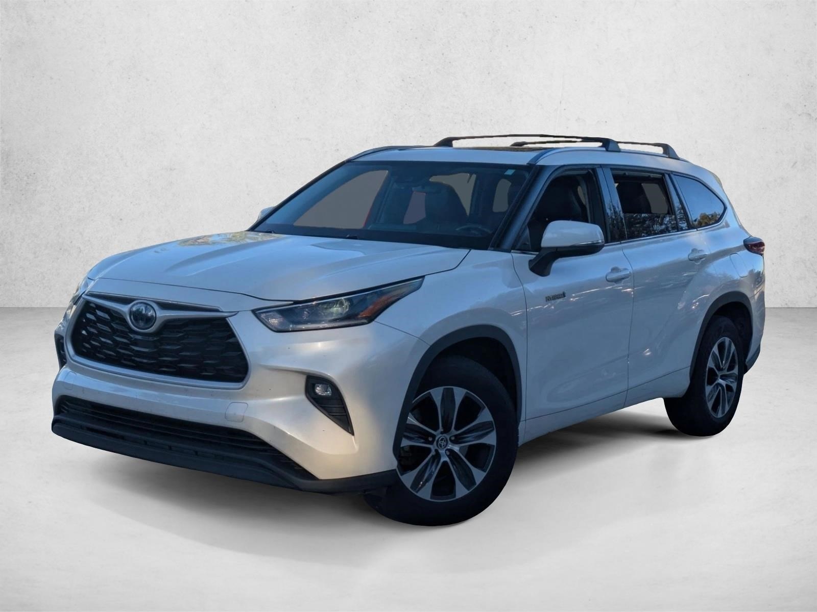 2021 Toyota Highlander XLE's photo