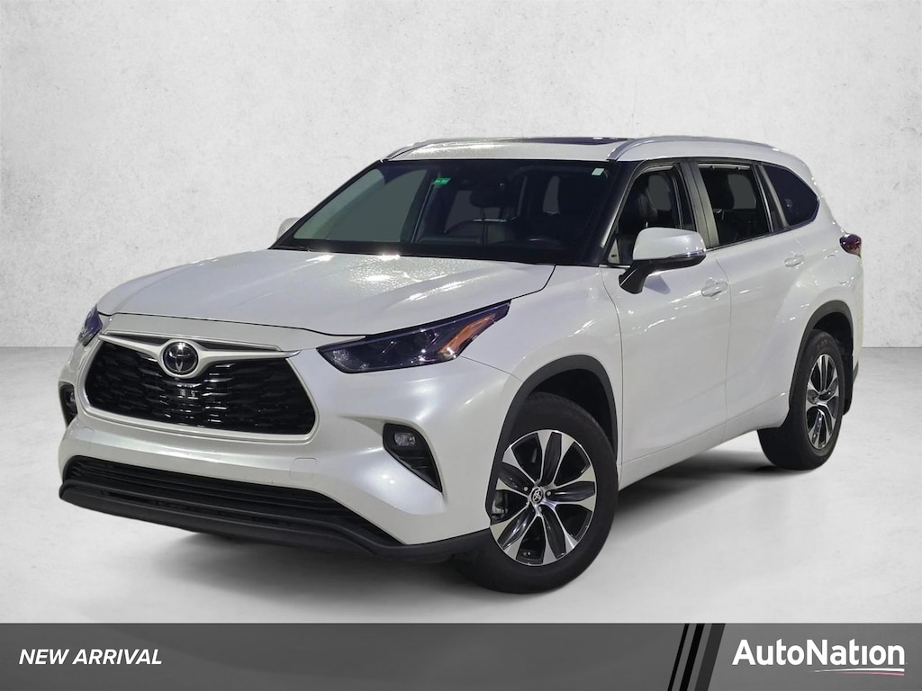 Certified 2024 Toyota Highlander XLE SUV