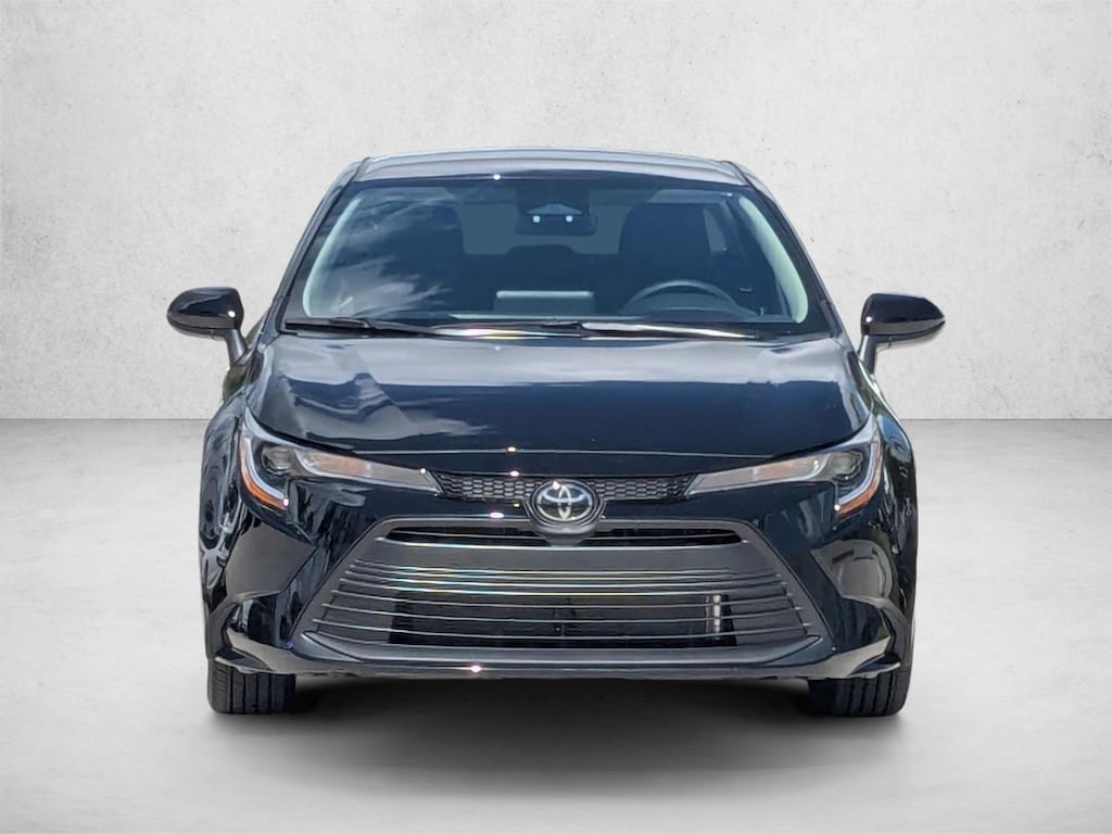 Used 2025 Toyota Corolla LE Sedan