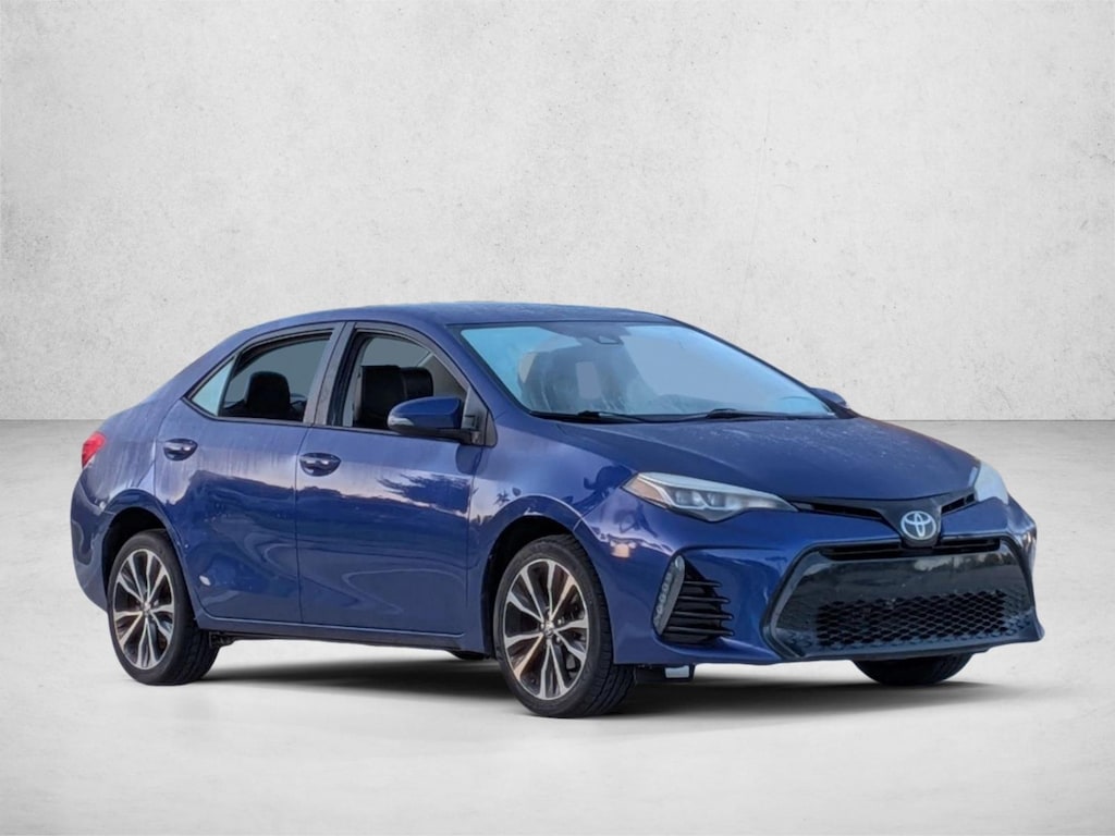 Used 2018 Toyota Corolla SE Sedan