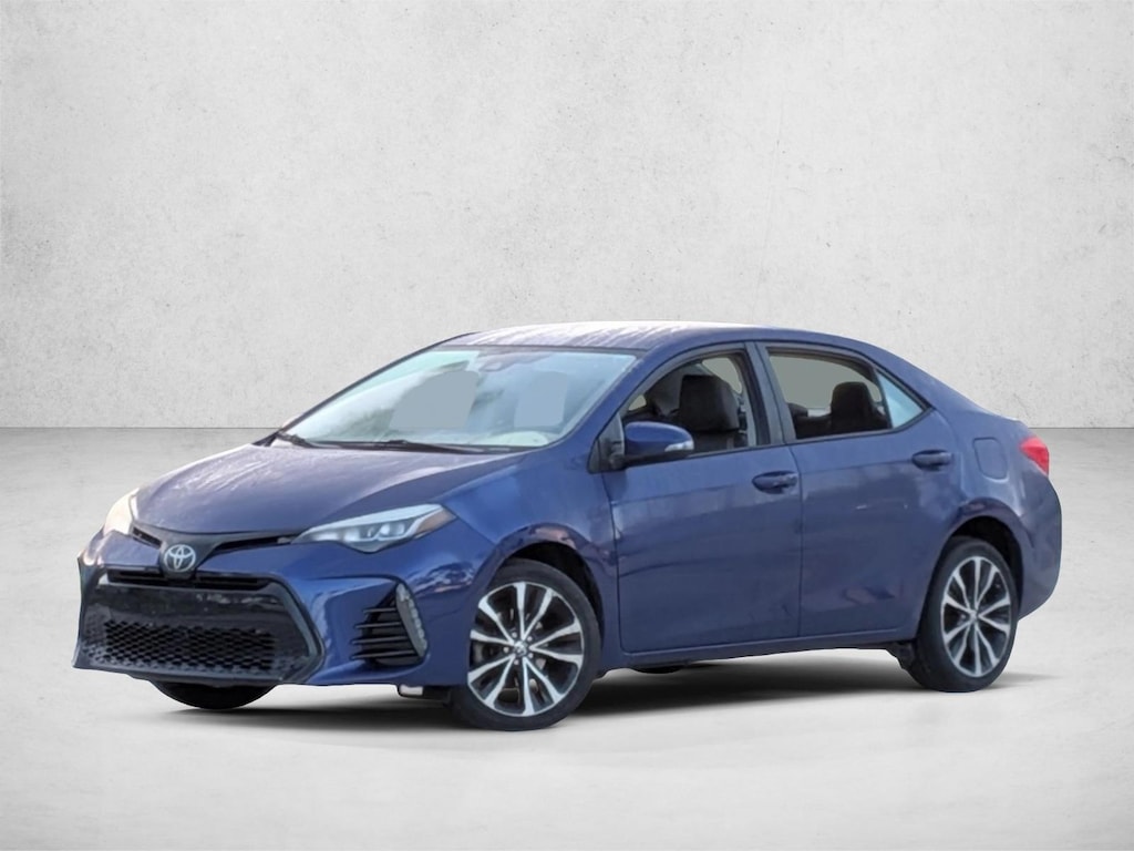 Used 2018 Toyota Corolla SE Sedan