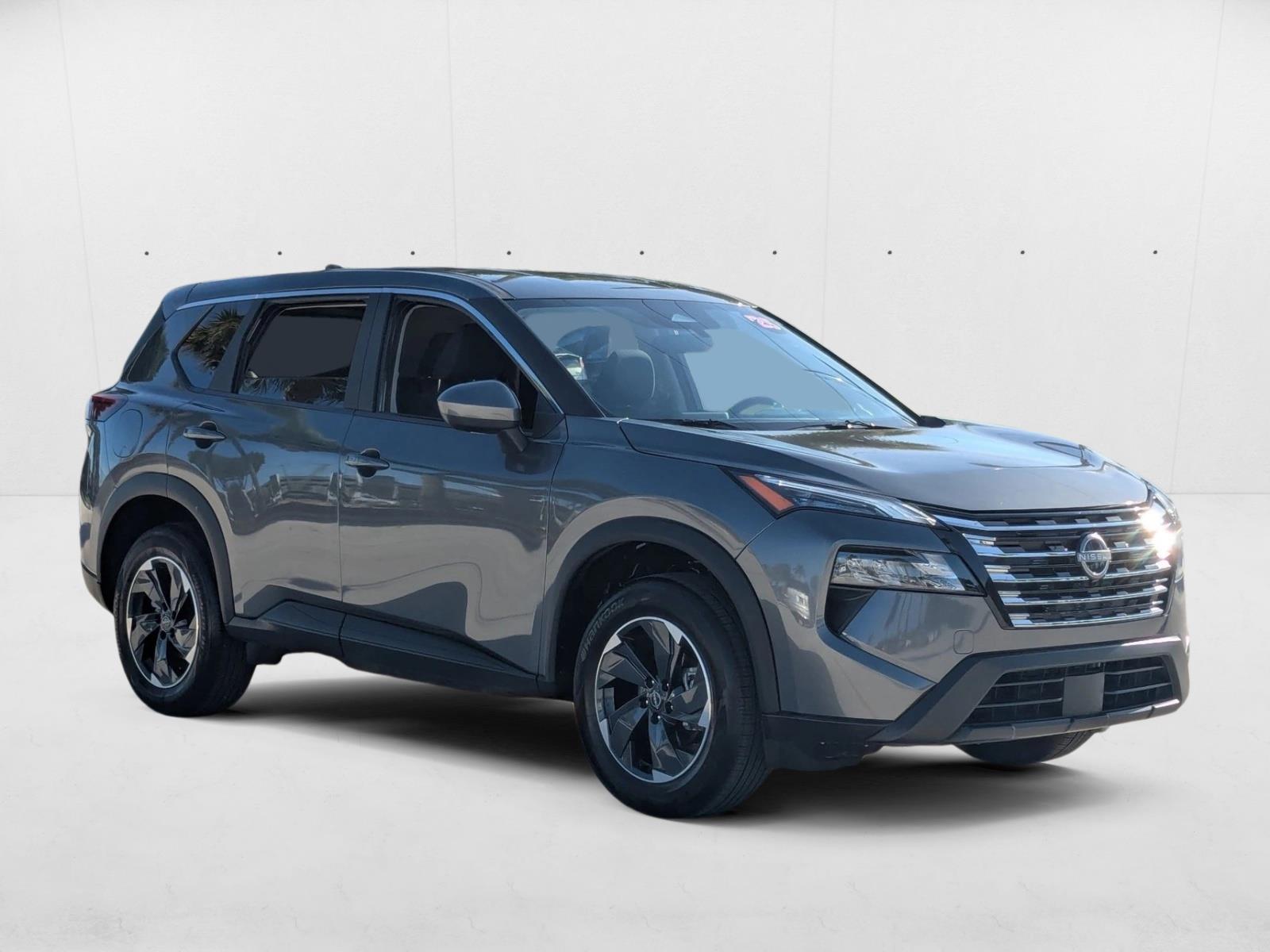 2025 Nissan Rogue SV photo 3