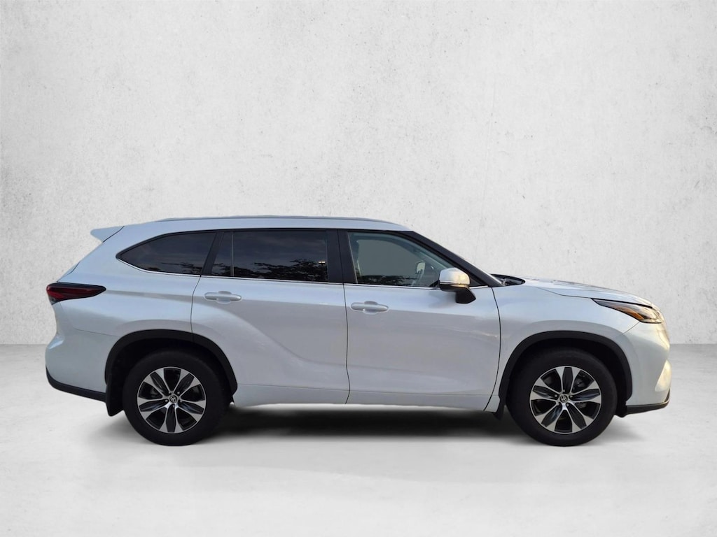 Certified 2024 Toyota Highlander XLE SUV