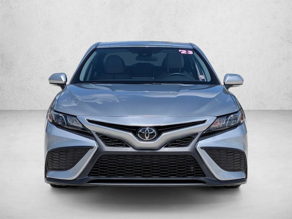 Used 2023 Toyota Camry SE Sedan