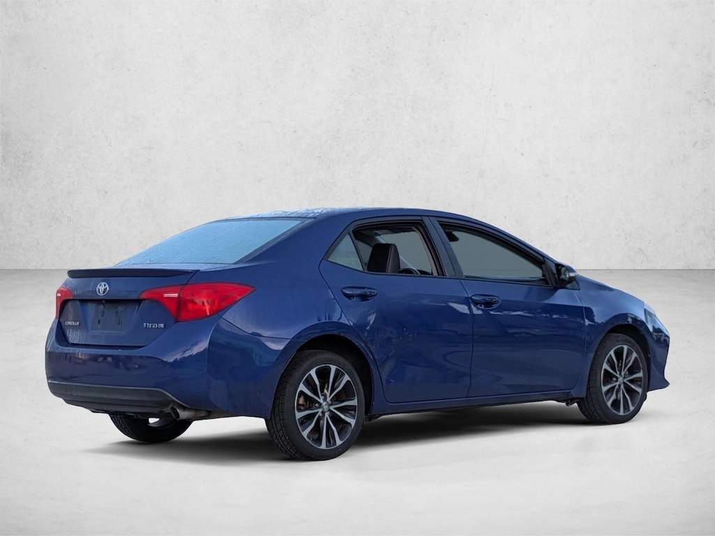 Used 2018 Toyota Corolla SE Sedan