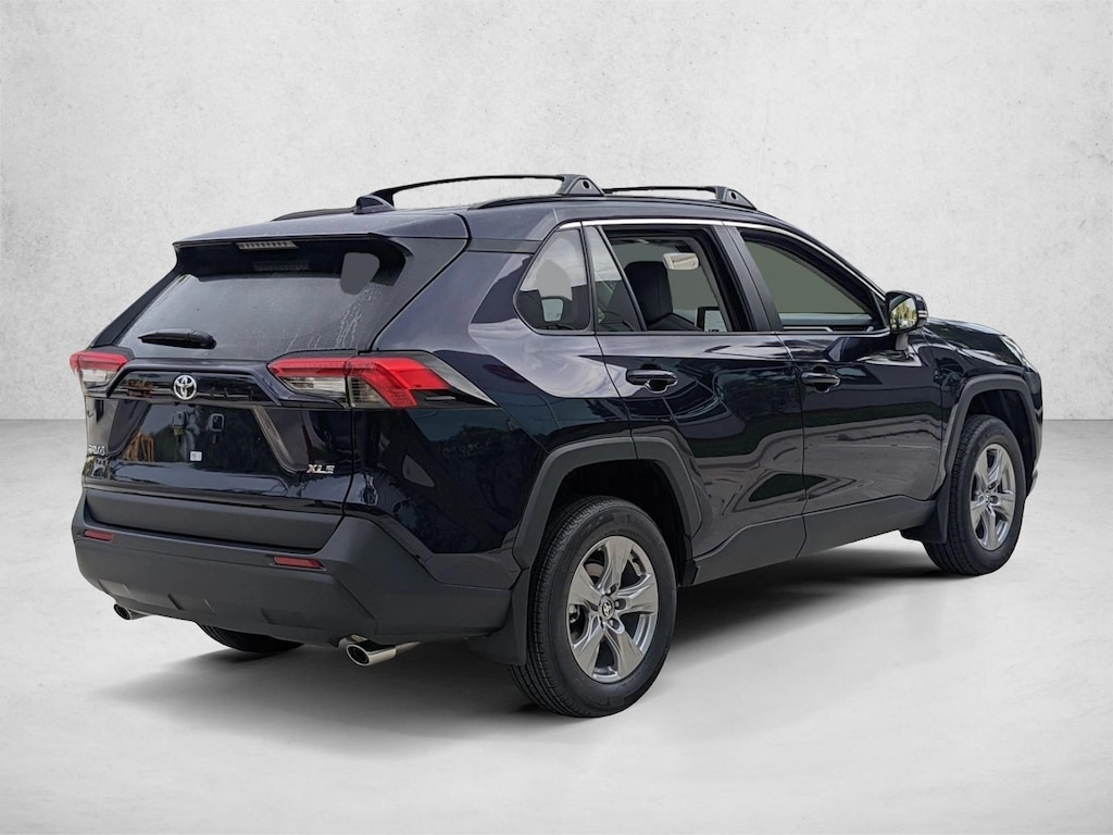 Used 2025 Toyota RAV4 XLE SUV