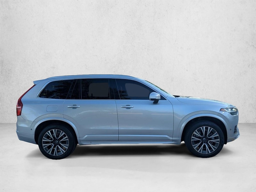 Used 2020 Volvo XC90 T6 Momentum 7 Passenger SUV