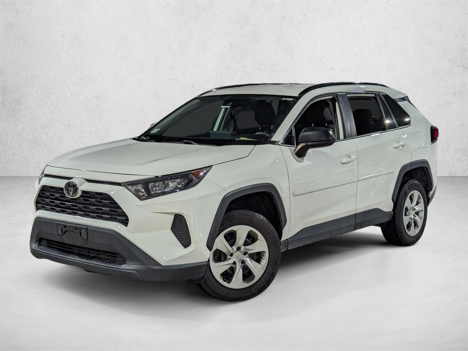 2020 Toyota RAV4 LE