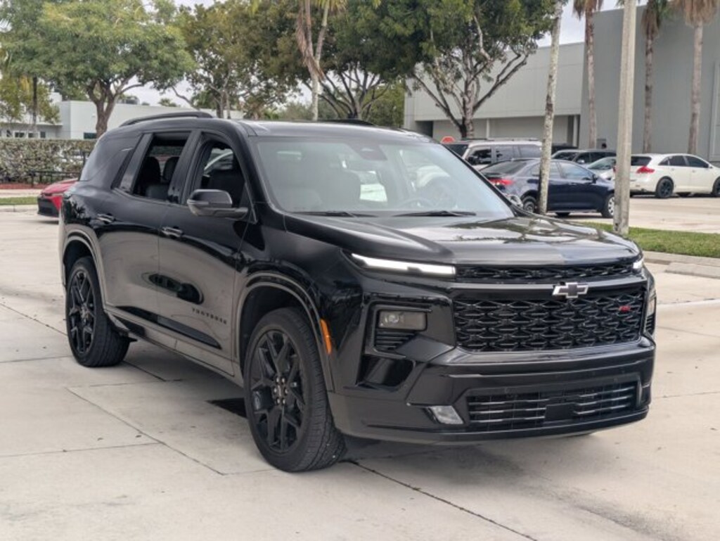 Used 2024 Chevrolet Traverse RS SUV