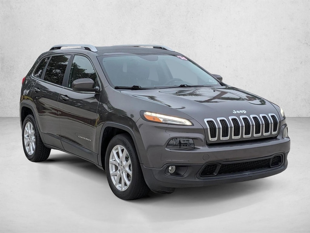 Used 2014 Jeep Cherokee Latitude FWD SUV
