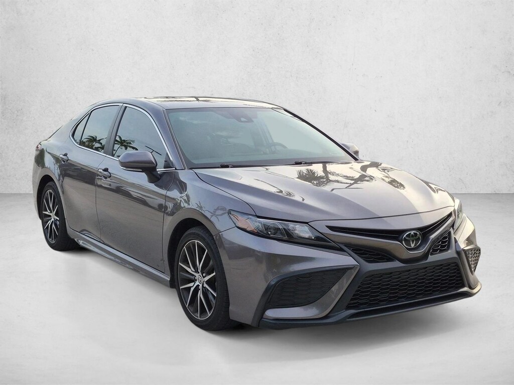 Used 2023 Toyota Camry SE Sedan