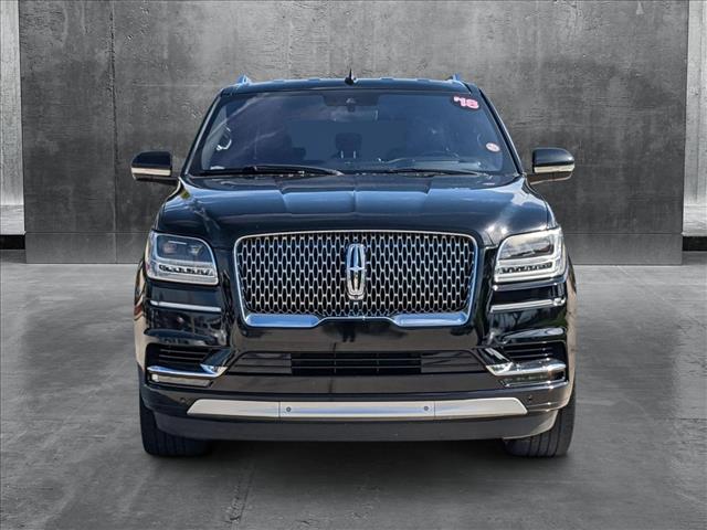 2018 Lincoln Navigator Select photo 2