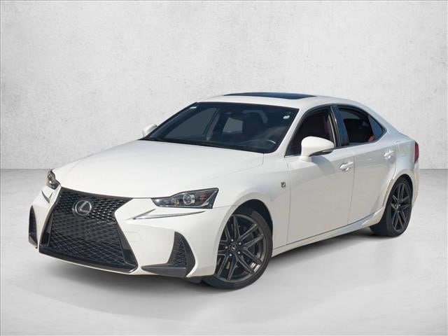 2017 Lexus IS 200t's photo