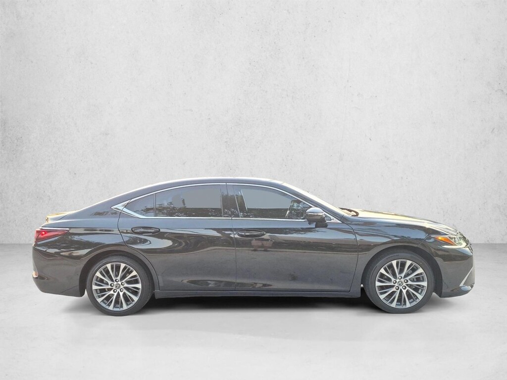 Used 2021 Lexus ES 350 Sedan