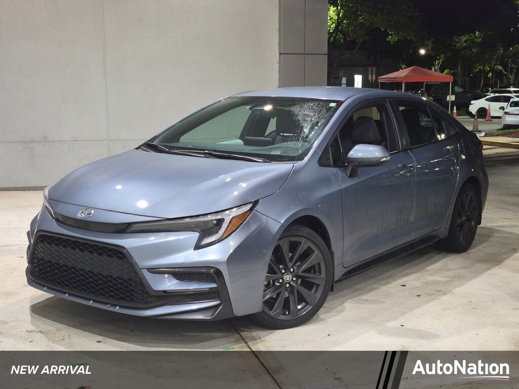Used 2024 Toyota Corolla SE Sedan