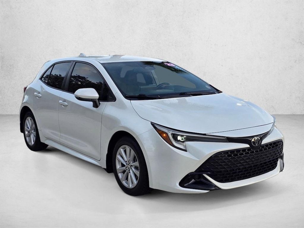 Used 2023 Toyota Corolla Hatchback SE Hatchback