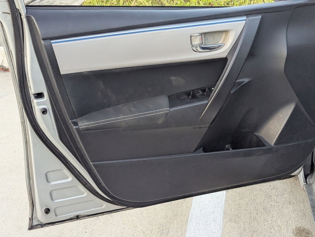 Used 2014 Toyota Corolla LE Sedan