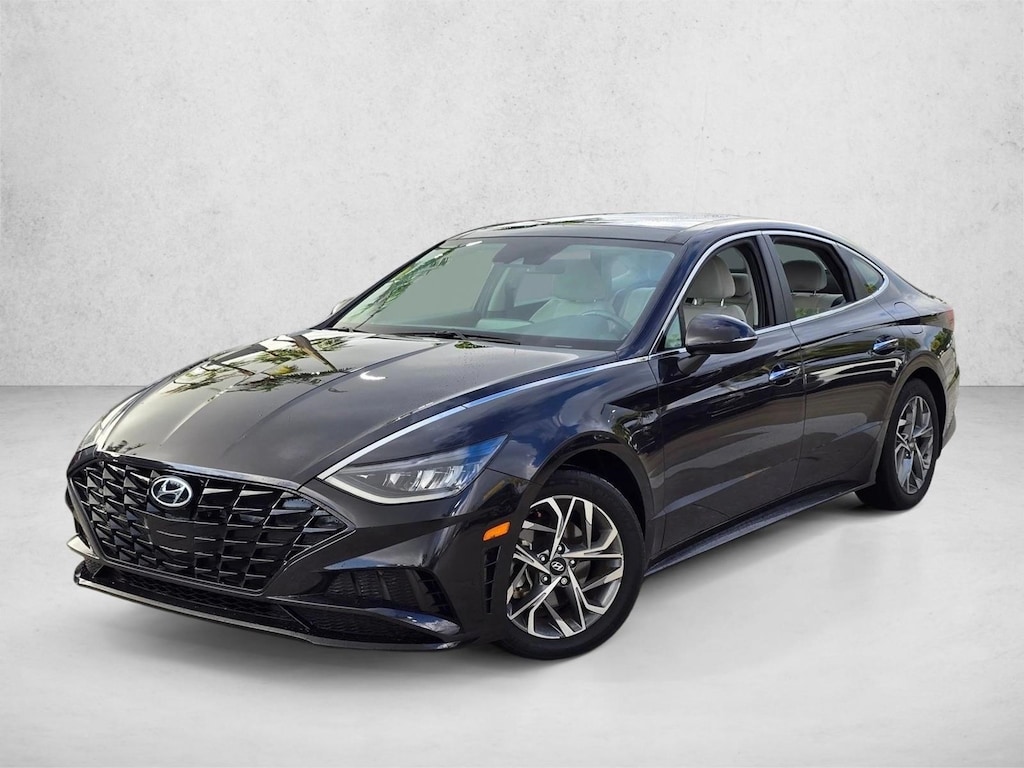 Used 2023 Hyundai Sonata SEL Sedan