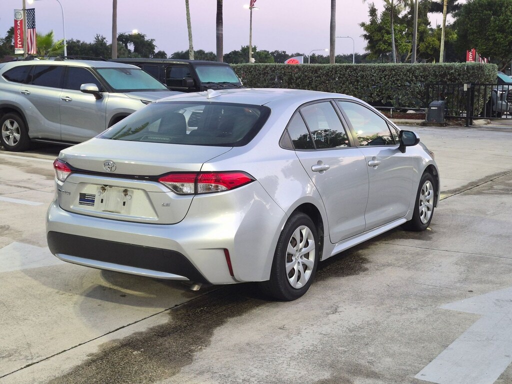Used 2021 Toyota Corolla LE Sedan