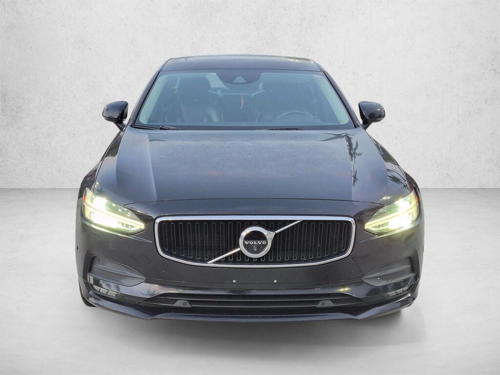 Used 2018 Volvo S90 T5 FWD Momentum Sedan