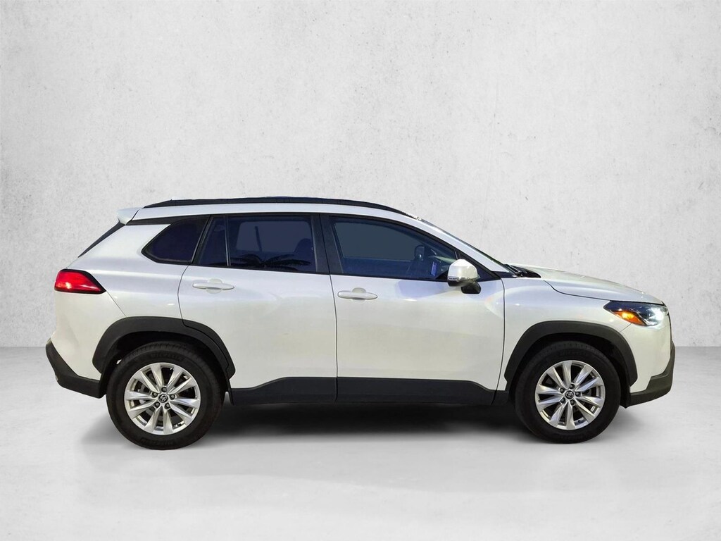 Used 2023 Toyota Corolla Cross LE SUV