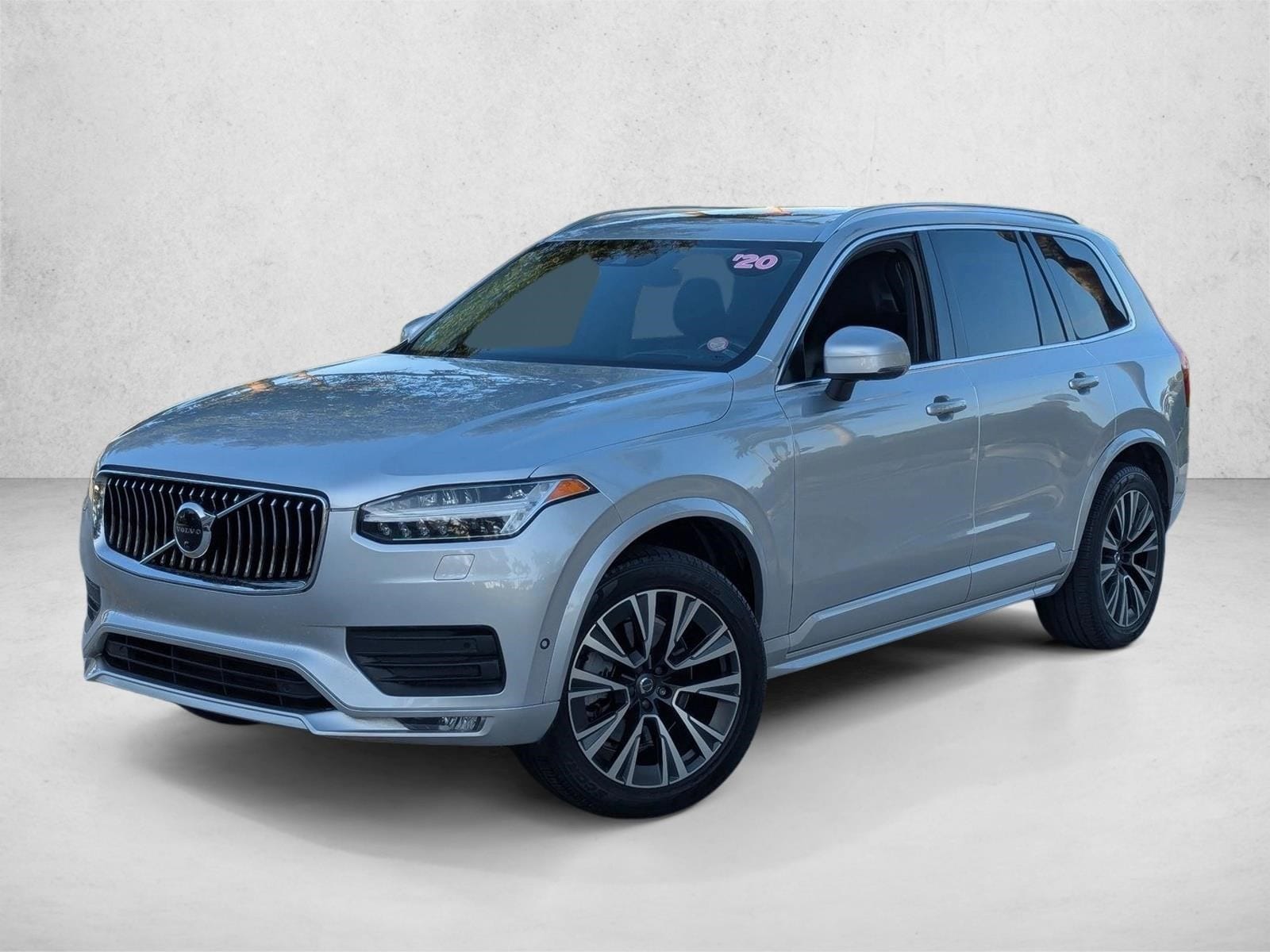 2020 Volvo XC90 T6 Momentum AWD's photo