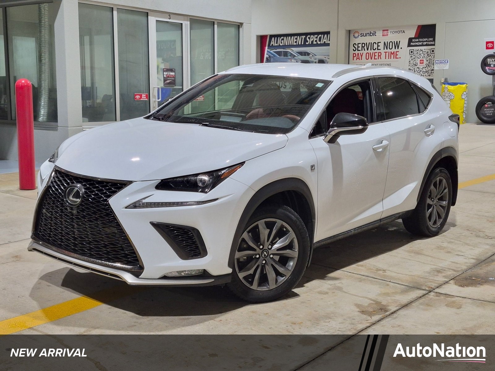  LEXUS NX 300