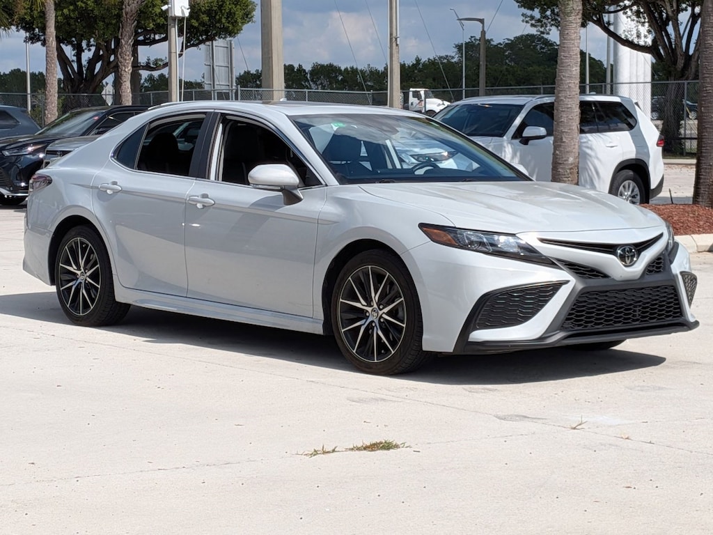Certified 2022 Toyota Camry SE Sedan