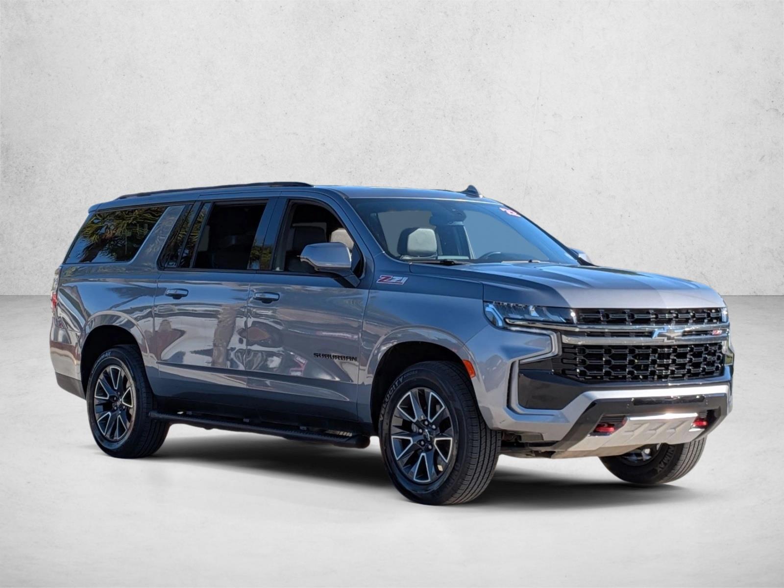 2022 Chevrolet Suburban Z71 photo 3