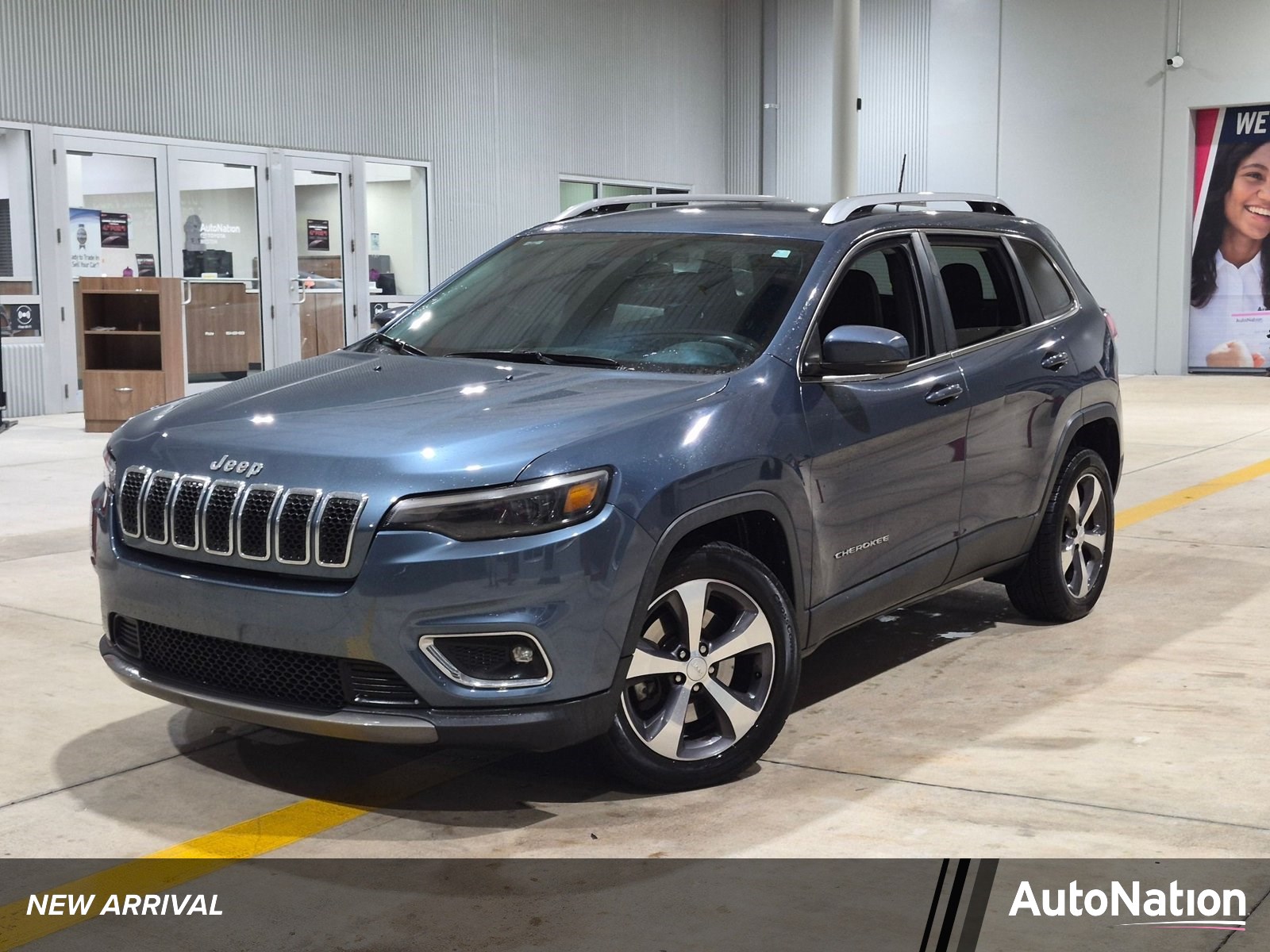 Used 2019 Jeep Cherokee Limited FWD SUV