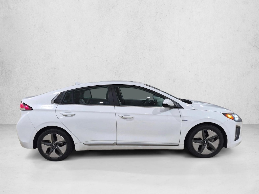 Used 2020 Hyundai Ioniq Hybrid SEL Hatchback