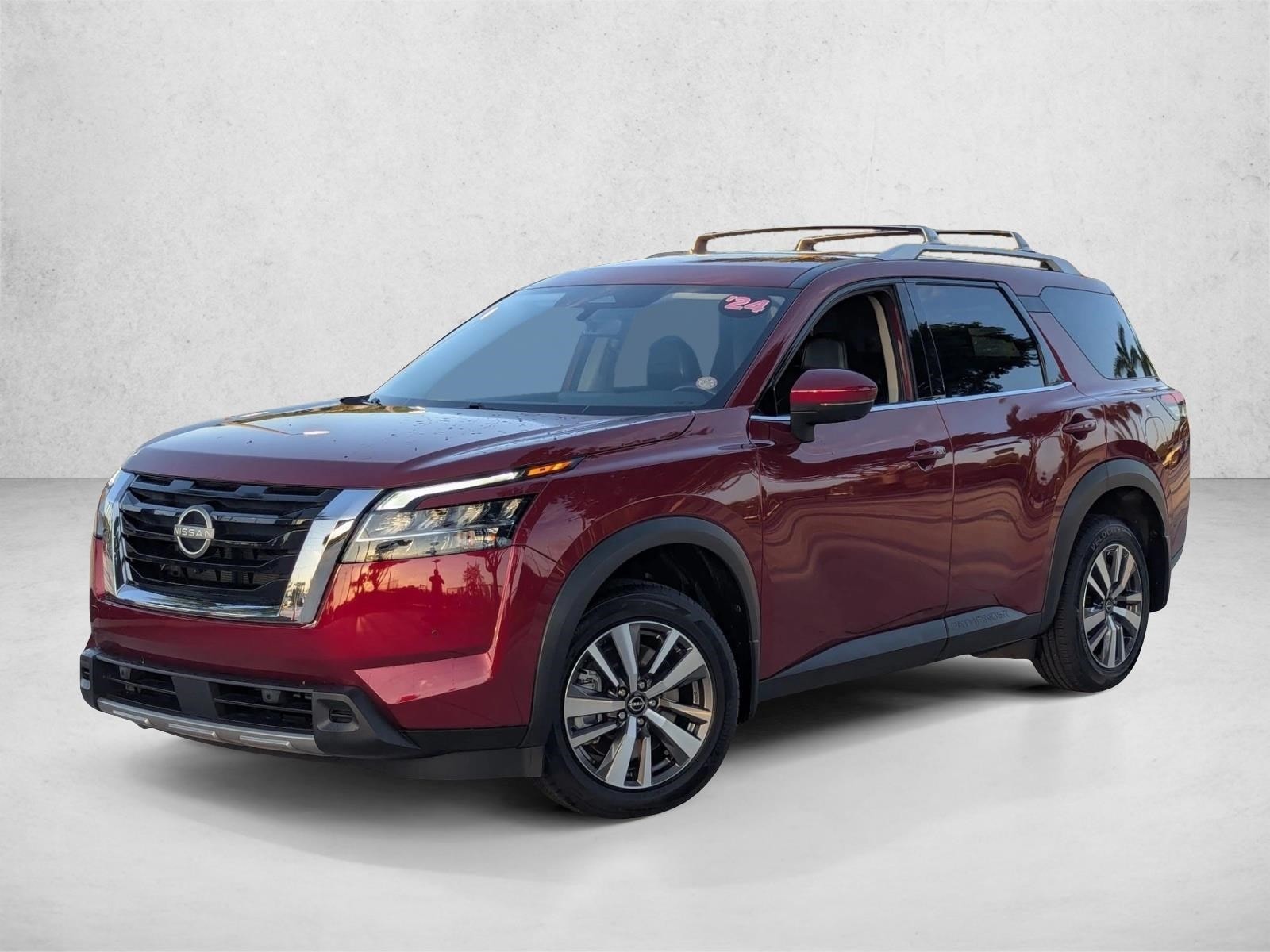 2024 Nissan Pathfinder SL 2WD's photo