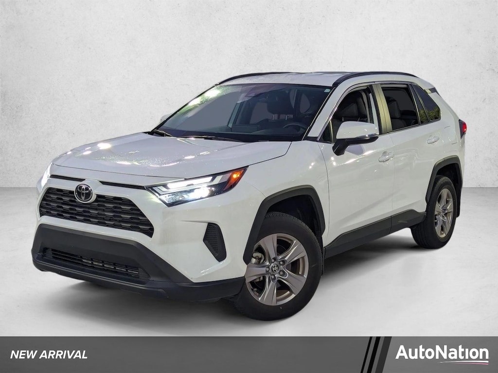 Used 2025 Toyota RAV4 XLE SUV