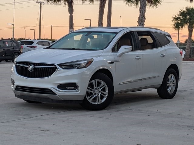 2019 Buick Enclave Essence's photo