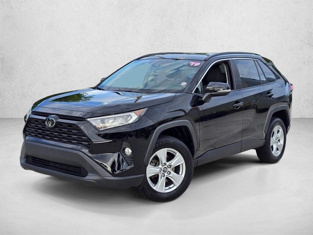 Used 2019 Toyota RAV4 XLE SUV