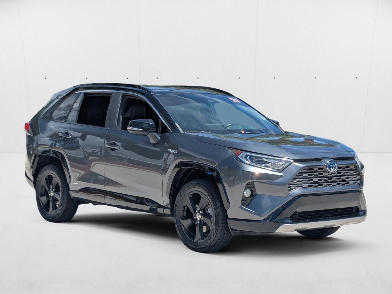 2021 Toyota RAV4 Hybrid XSE photo 3